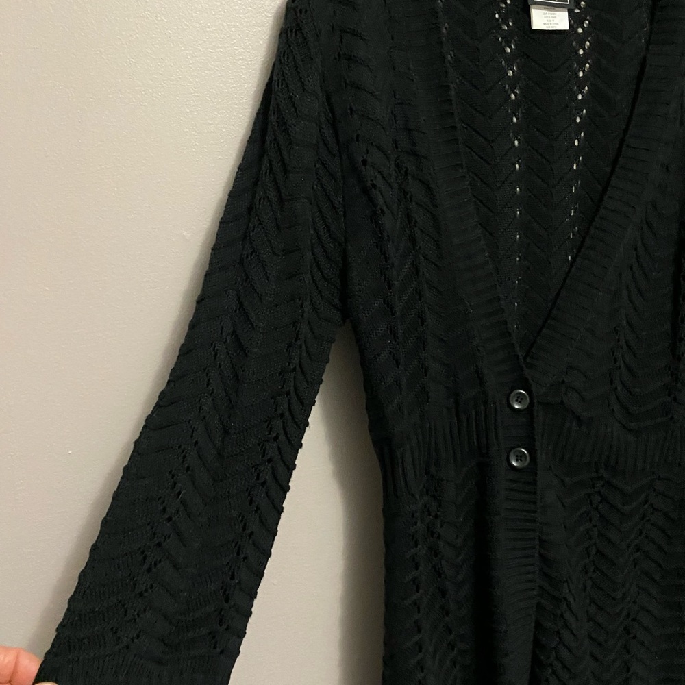 Sweater - Picture 2 of 4